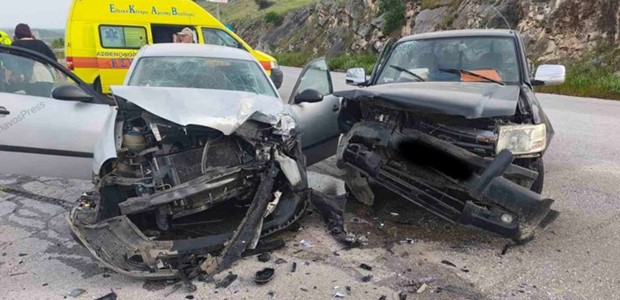 Σοβαρό τροχαίο με πέντε τραυματίες